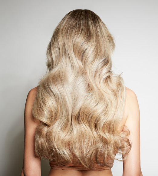 Resultaat Tape Extensions blond na